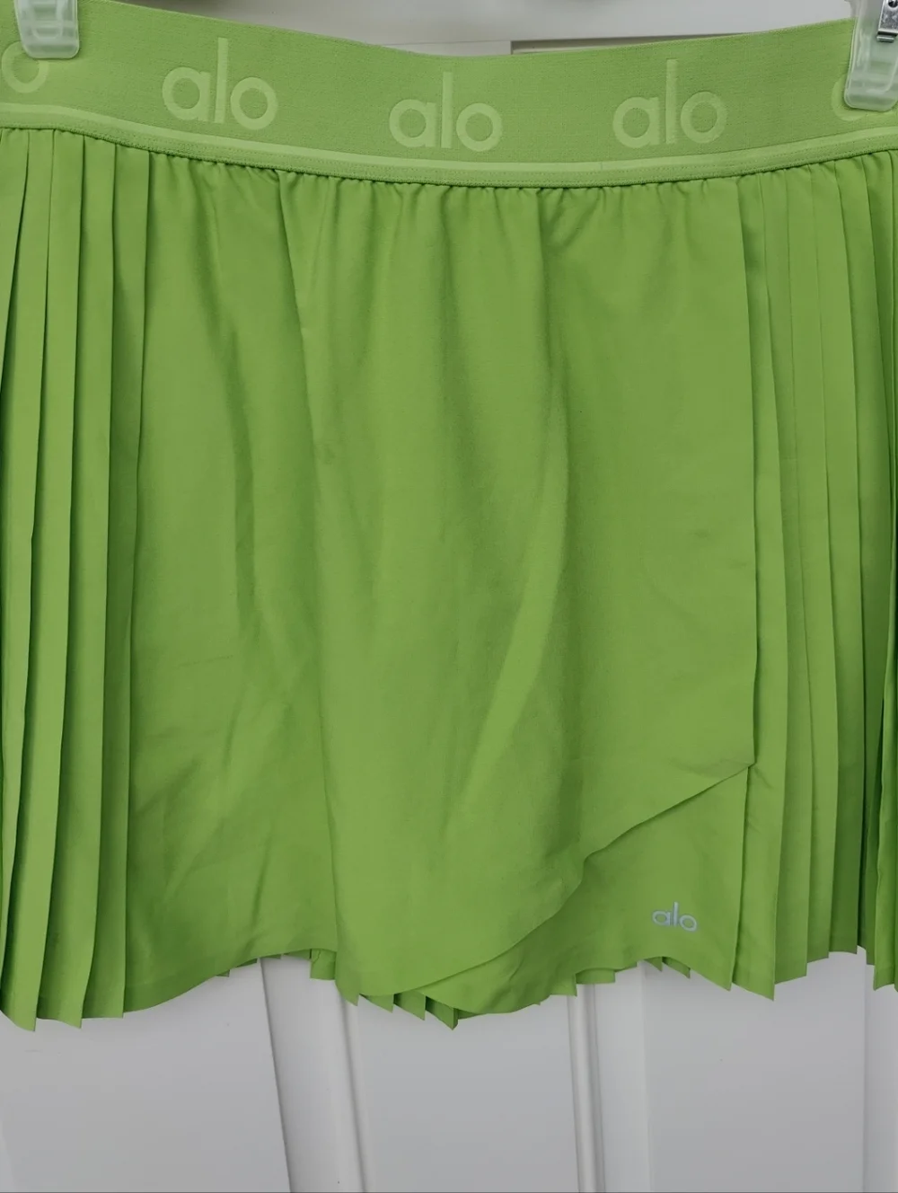 ALO Aces Tennis Skirt in Green Apple